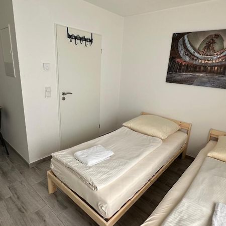 Modern Living Studio Kueche Netflix Inklusive Top Lage Nuremberg Bagian luar foto